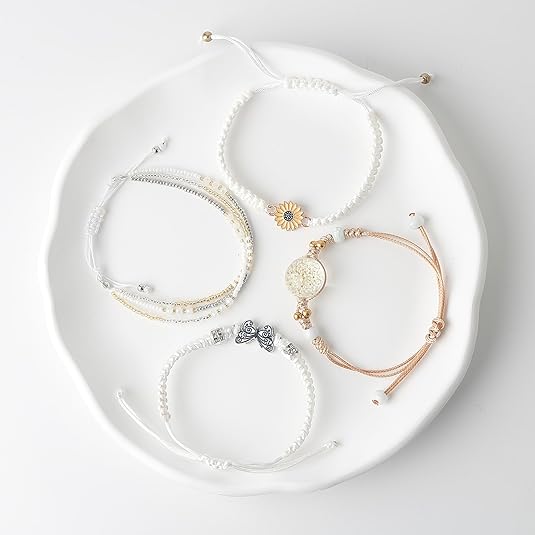 4PCS String beads Charm Bracelets for Teen Girls Dainty cute cartoon Butterfly Daisy Eternal flower Beads Bracelets set for woman and girls Adjustable Stretch bracelet birthday Gift For Friends